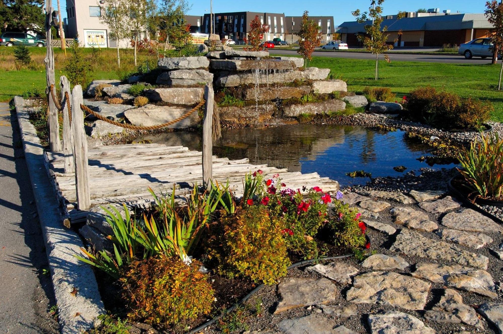 La Sagueneenne - Hotel Et Centre De Congres Chicoutimi Exteriér fotografie