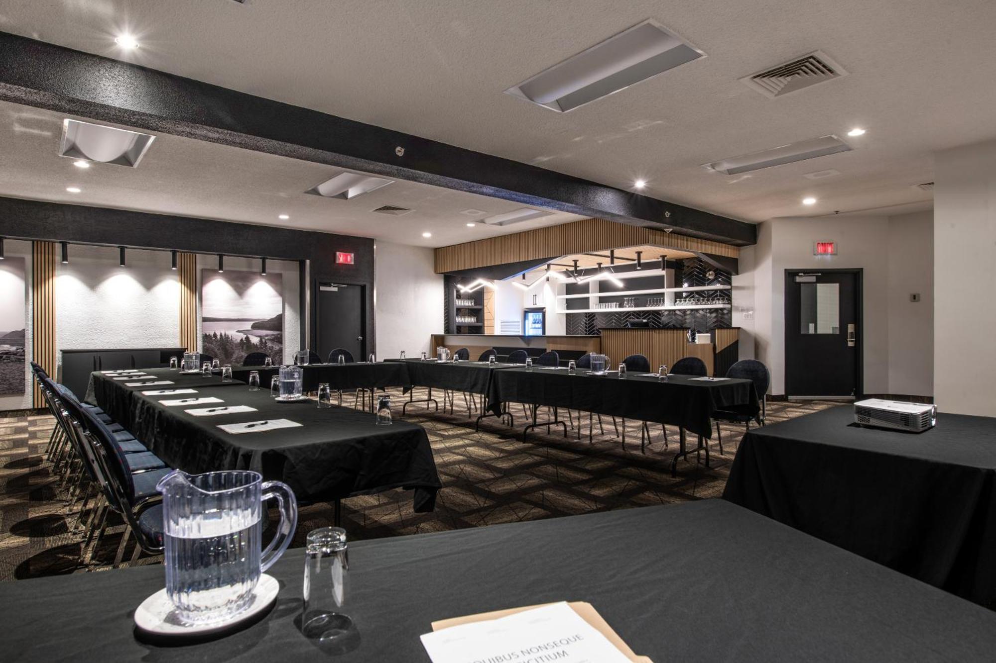 La Sagueneenne - Hotel Et Centre De Congres Chicoutimi Exteriér fotografie