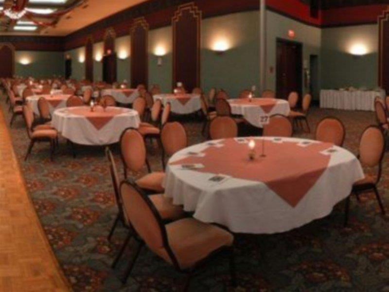 La Sagueneenne - Hotel Et Centre De Congres Chicoutimi Restaurace fotografie